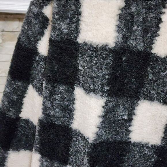 C&C California black and white Buffalo windowpane plaid teddy coat jacket plus 2 - Picture 6 of 9